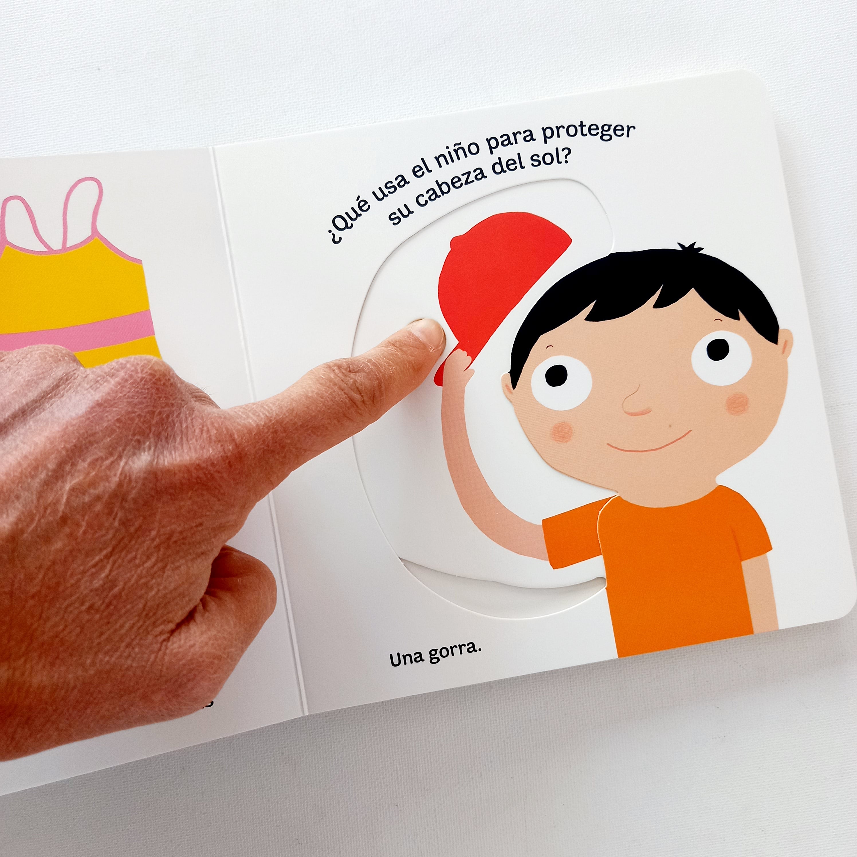 Mi libro de la vestimenta. Pequeños curiosos Mi libro de la vestimenta. Pequeños curiosos